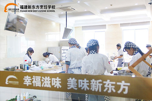 学西点烘焙一般要多少钱?就业前景怎么样?