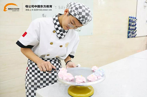 新生故事 | 李佳奇:生活不会亏欠每一个努力向上的人!