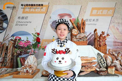 新生故事 | 发光少女蔡天诺的梦想养成记! 学西点