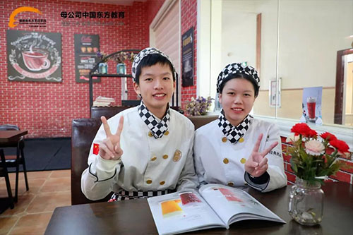 新生故事 | 发光少女蔡天诺的梦想养成记! 学西点