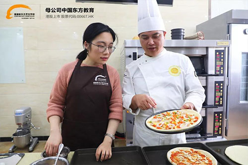 学生故事 | 周毓婷:从西班牙漂洋过海回国学西点! 西点教学