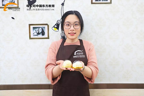 学生故事 | 周毓婷:从西班牙漂洋过海回国学西点! 学西点