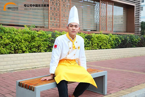 学生故事 | 胡杜:不要怀有渺小的梦想,它们无法打动人心! 金领大厨福建新东方烹饪学校
