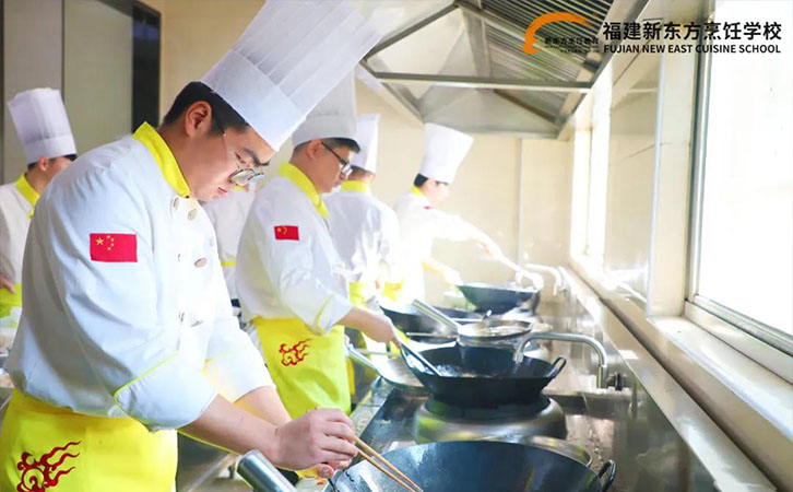 学厨师怎么样?