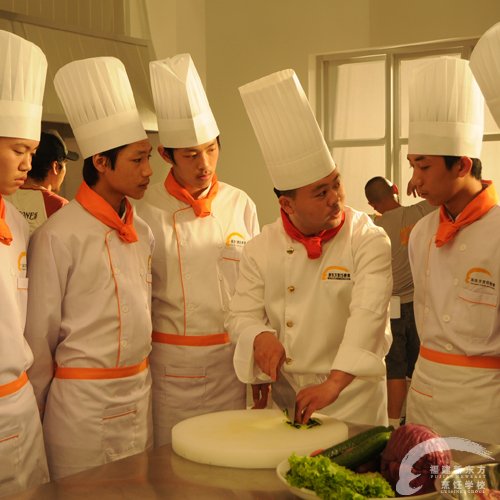 厨师,军中绿花需要您---浅谈厨师就业与部队发