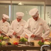 福州新东方解读——当代餐饮业需要怎样的厨师
