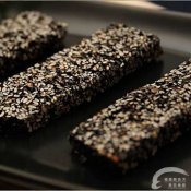 芝麻酥脆糖—福州新东方厨师学校推荐菜谱