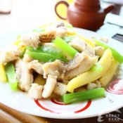 果香腰芒炒鱼柳—福州新东方厨师学校推荐菜谱