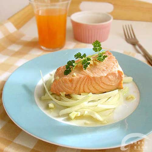 清蒸三文鱼-福州新东方厨师学校推荐菜谱_新东