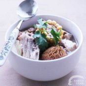猴头菇玉米排骨汤—福州新东方厨师学校推荐菜谱