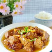 肉酱烧豆腐—福州新东方厨师学校推荐菜谱