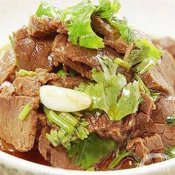 香菜牛肉—福州新东方厨师学校推荐菜谱