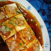 虾仁梅香豆腐—福州新东方厨师学校推荐菜谱