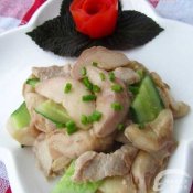 菱角炒肉片—福州新东方厨师学校推荐菜谱