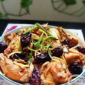 枣菇蒸鸡—福州新东方厨师学校推荐菜谱