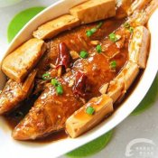 家常醋焖白条鱼—福州新东方厨师学校推荐菜谱