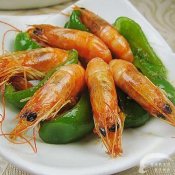 青椒炒对虾—福州新东方厨师学校推荐菜谱