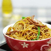 豉油皇炒面—福州新东方厨师学校推荐菜谱