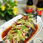 油泼鲤鱼—福州新东方厨师学校推荐菜谱