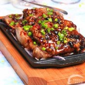 铁板牛仔骨—福州新东方厨师学校推荐菜谱