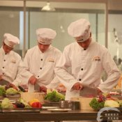 福州新东方厨师学校解析:菜肴生香秘诀是什么?