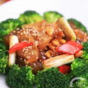 葱烧黄豆牛蹄筋—福州新东方厨师学校推荐菜谱