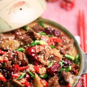 红枣煨羊肉—福州新东方厨师学校推荐菜谱