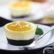 黑白杏果芝士蛋糕—福州新东方厨师学校推荐菜谱