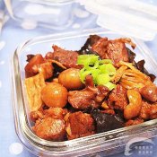 浓香木耳羊肉煲—福州新东方厨师学校推荐菜谱
