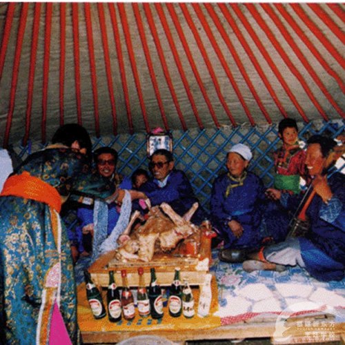 福州新东方厨师学校谈食论道--蒙古待客礼仪