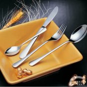 福州新东方厨师学校大食话:使用调羹的礼仪