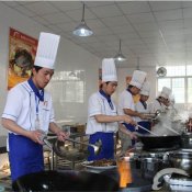 福建新东方厨艺系列讲堂二:掌火候 烹佳肴 做好厨师
