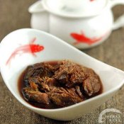 红酒醉牛肉—福州新东方厨师学校推荐菜谱