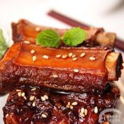 三葱焖排骨—福州新东方厨师学校推荐菜谱