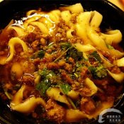 福州新东方厨师学校大食话:中国五大面食之一山西刀削面