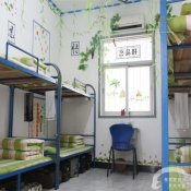 福建新东方:扮靓寝室 由我先行