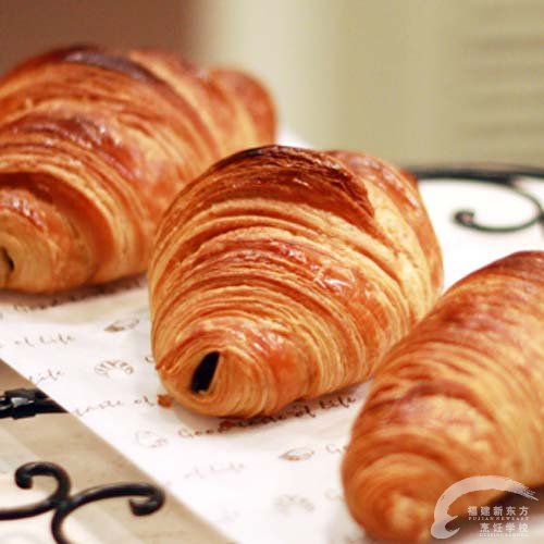 巧克力可颂-福州新东方厨师学校推荐菜谱_新东方烹饪学校官方网站|新东方厨师学校|厨师培训|学厨师|福州厨师培训|福州厨师学校|厨师