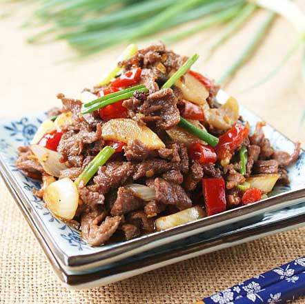 泡椒炒鸭肉 福州新东方厨师学校学生作品_新东