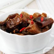 福州新东方厨师学校教您:麻香藕焖鸭的做法