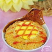 蛋黄蒸肉饼的做法—福州新东方厨师学校推荐