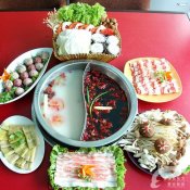 福州新东方厨师学校揭秘:火锅配菜应合理