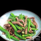 尖椒牛柳—福州新东方厨师学校推荐菜谱