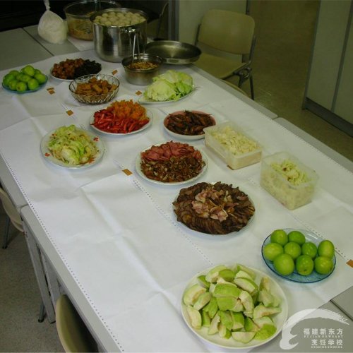 福州新东方厨师学校说食话:三个有趣的四川饮