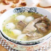 清炖乳鸽—福州新东方厨师学校推荐菜谱