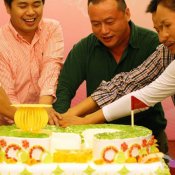 福州新东方厨师学校谈食论道:从分蛋糕看中西方文化差异