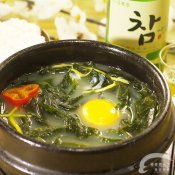 福州新东方厨师学校解惑:韩国生日为什么喝海带汤
