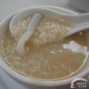 福州新东方厨师学校谈小吃:粤西沙虫粥