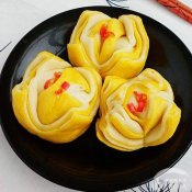 南瓜双色莲花馒头—福州新东方厨师学校推荐菜谱
