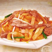 福州新东方厨师学校品美食:干炒牛河