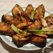 福州新东方厨师学校品美食:五香辣熏鱼